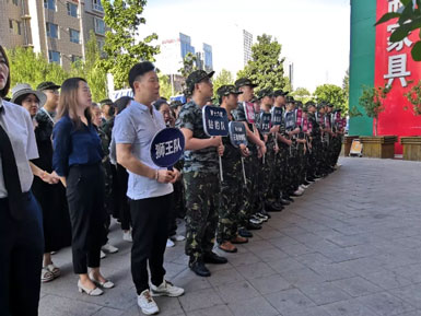 昌禾商學(xué)院丨8·15業(yè)績沖刺大會(huì)，凝心聚力，再創(chuàng)奇跡！